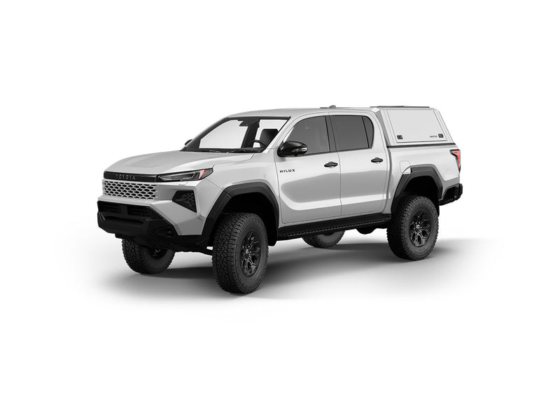 Hard top RSI SmartCap EVOc Commercial per Toyota Hilux 2026+ Double Cab, vista anteriore 3/4 su sfondo bianco