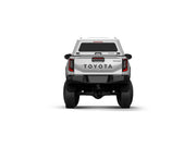 Hard top RSI SmartCap EVOc Commercial per Toyota Hilux 2026+ Double Cab, vista posteriore su sfondo bianco