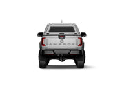 Hard top RSI SmartCap EVOc Commercial per Volkswagen Amarok 2023+ Double Cab, vista posteriore su sfondo bianco