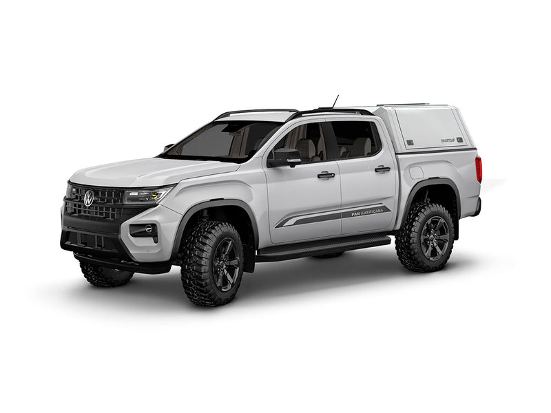 Hard top RSI SmartCap EVOd Defender per Volkswagen Amarok 2023+ Double Cab, vista anteriore 3/4 su sfondo bianco