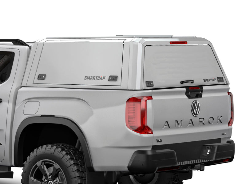 Hard top RSI SmartCap EVOd Defender per Volkswagen Amarok 2023+ Double Cab, vista posteriore 3/4 ravvicinata