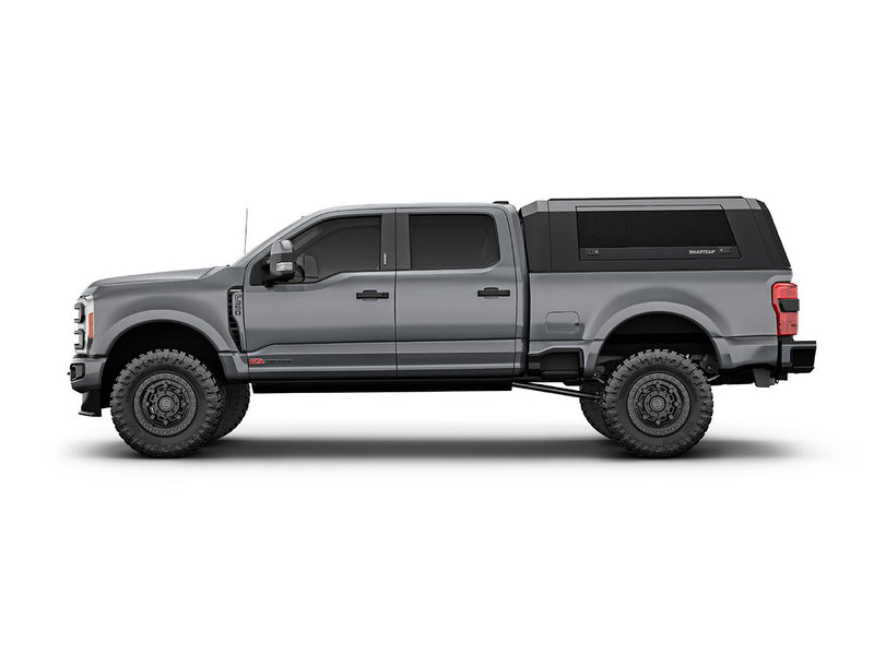 Hard top RSI SmartCap EVOs Sport per Ford F-250 / F-350 Super Duty 2023+, vista laterale su sfondo bianco