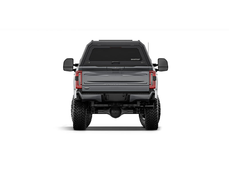 Hard top RSI SmartCap EVOs Sport per Ford F-250 / F-350 Super Duty 2023+, vista posteriore su sfondo bianco