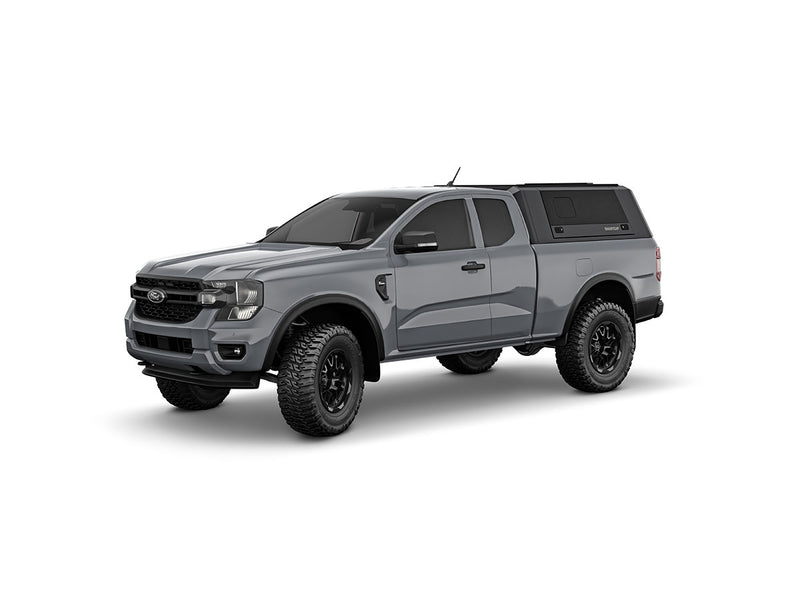 Hard top RSI SmartCap EVOs Sport per Ford Ranger 2012–2022 Extra Cab, vista anteriore 3/4 su sfondo bianco