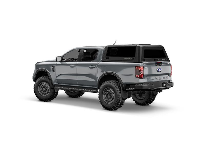 Hard top RSI SmartCap EVOs Sport per Ford Ranger 2023+ Extra Cab, vista posteriore 3/4 su sfondo bianco