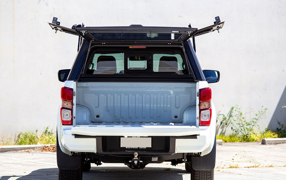 Hard top RSI SmartCap EVOs Sport montato su Isuzu D-Max 2020+ Double Cab, foto reale