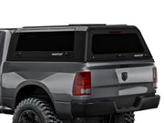 Hard top RSI SmartCap EVOs Sport per RAM 1500 DS 2009+ Standard Bed, vista posteriore 3/4 ravvicinata