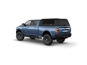 Hard top RSI SmartCap EVOs Sport per RAM 2500/3500 DS/DT 2009+, vista posteriore 3/4 su sfondo bianco
