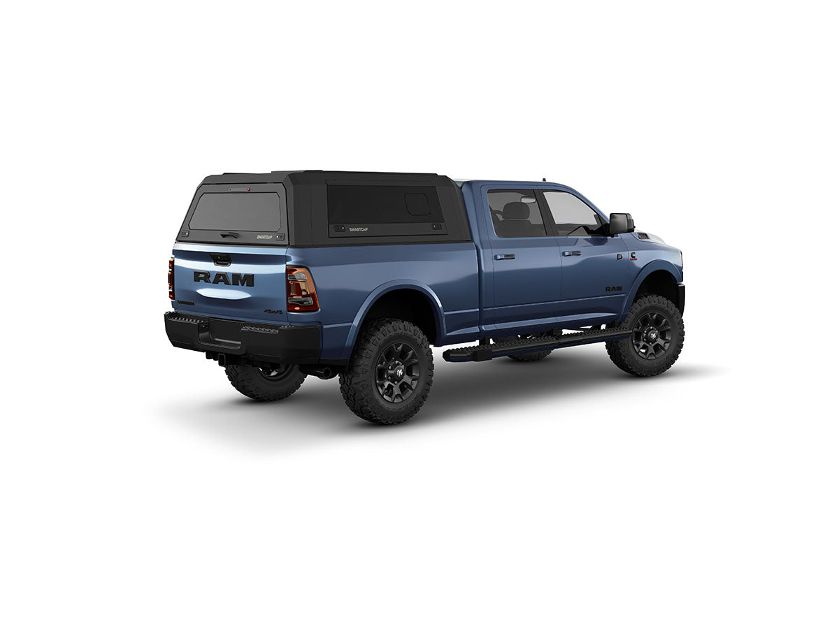Hard top RSI SmartCap EVOs Sport per RAM 2500/3500 DS/DT 2009+, vista posteriore 3/4 lato destro su sfondo bianco
