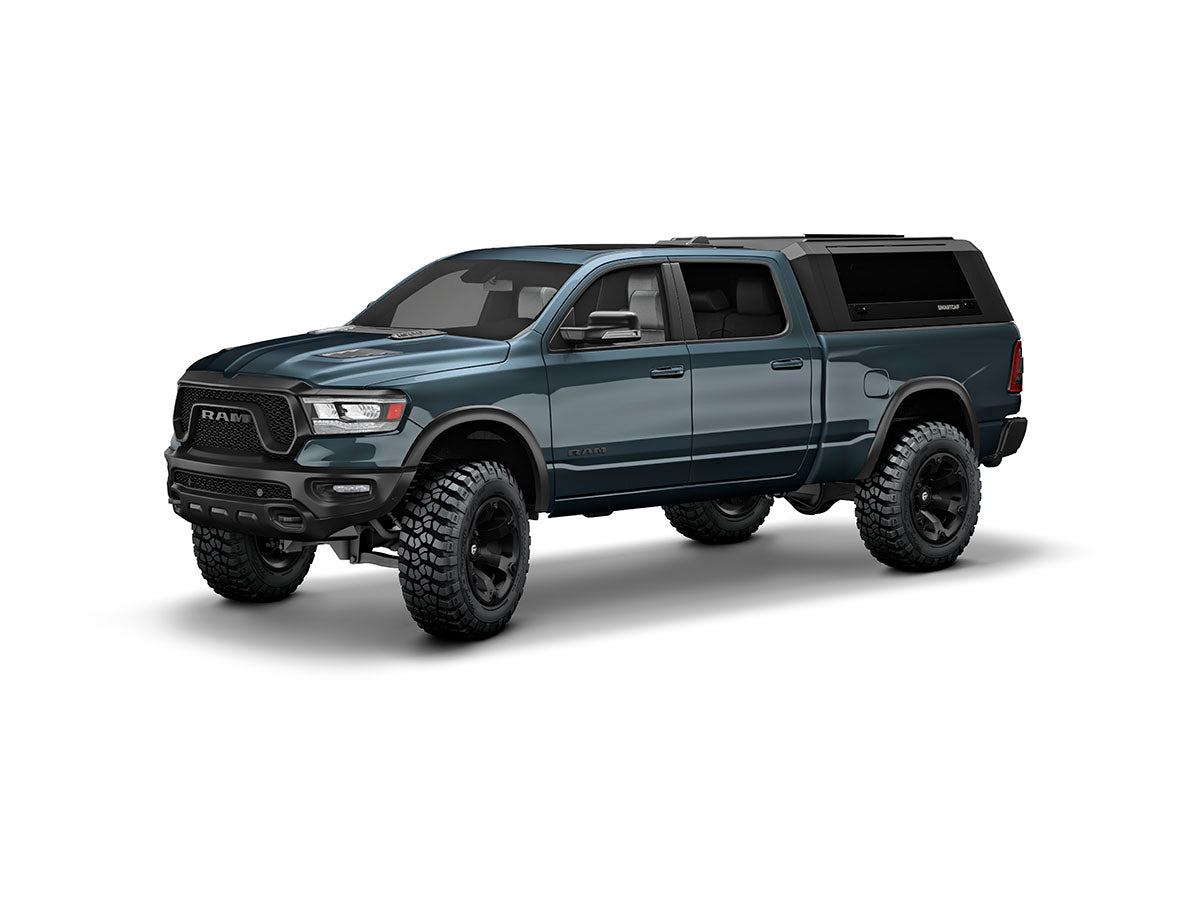 Hard top RSI SmartCap EVOs Sport per RAM, vista anteriore 3/4 su sfondo bianco