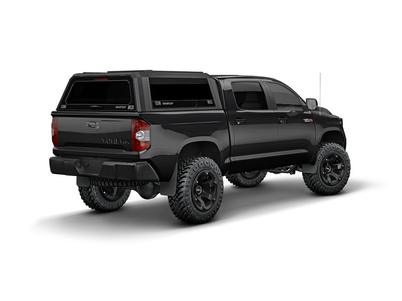 Hard top RSI SmartCap EVOs Sport per Toyota Tundra 2007–2021 Short Bed 5,5', vista posteriore 3/4 lato destro su sfondo bianco