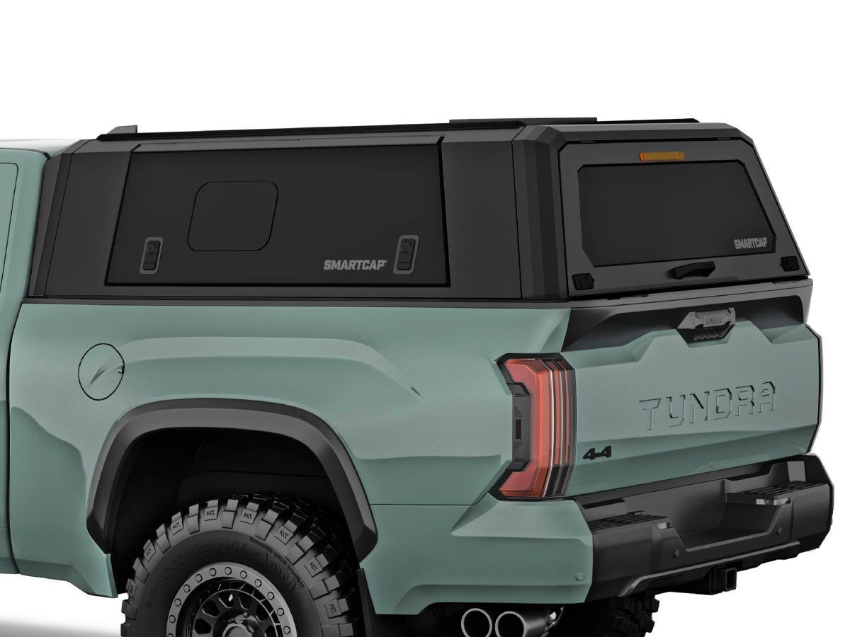 Hard top RSI SmartCap EVOs Sport per Toyota Tundra, vista posteriore 3/4 ravvicinata