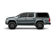 Hard top RSI SmartCap EVOs Sport per Volkswagen Amarok 2010–2022 Double Cab, vista laterale su sfondo bianco