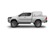 RSI SmartCap Field Pro Commercial White per pick-up mid-size: vista laterale su sfondo bianco