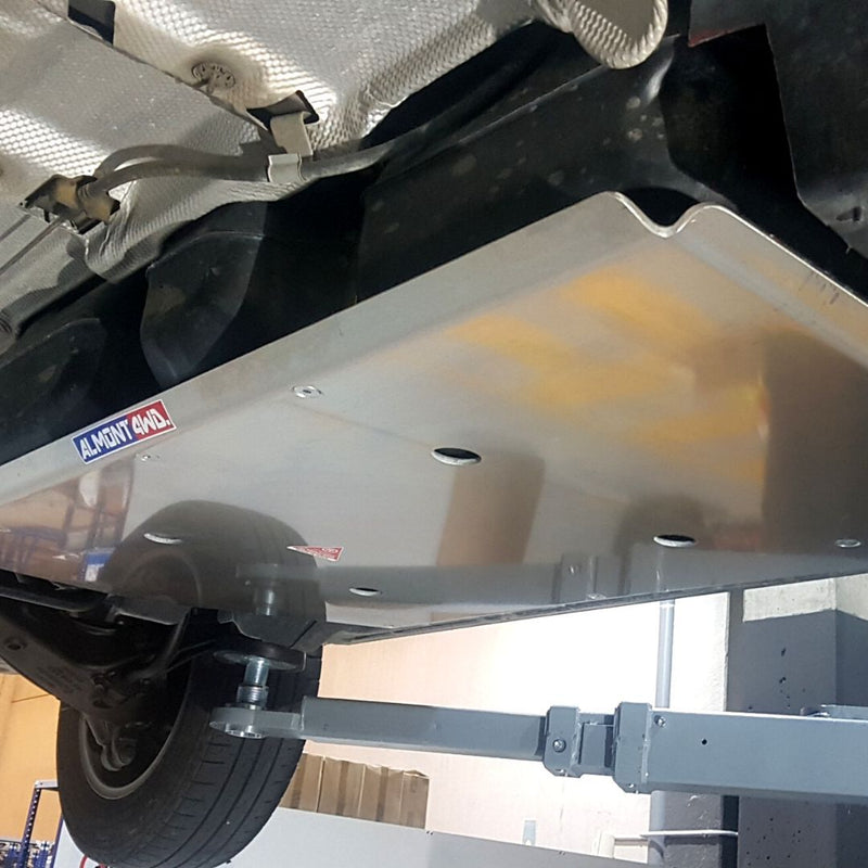 VOLKSWAGEN VW Transporter/California T5 2010-15 398-Piastra paramotore del serbatoio del carburante