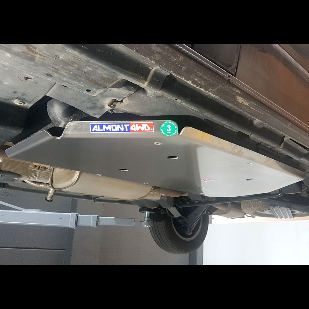 VOLKSWAGEN VW Transporter/California T5 2010-15 398-Piastra paramotore del serbatoio del carburante – immagine 2