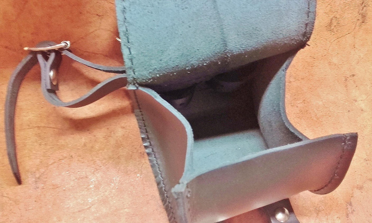 Rullo "pach" in cuoio porta attrezzi mini - 2 fibbie – immagine 2