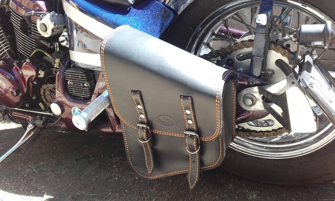 "PACH" LEATHER SIDE CHOPPERS BAG - LEATHER COLOR - SOFTAIL FRAME -