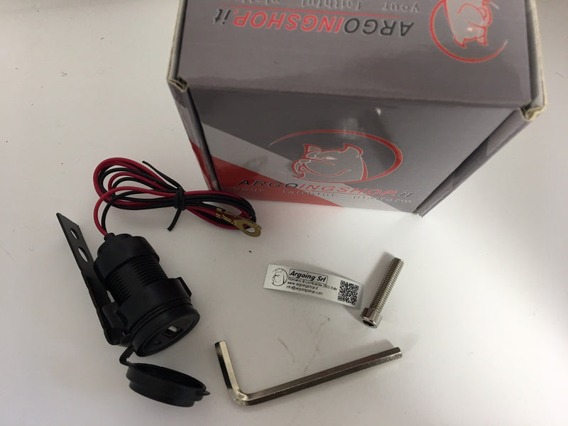 ADAPTADOR CARGADOR DE BATERIAS "ARGOING" TOMA USB 2.0A PARA MOTO UNIVERSAL