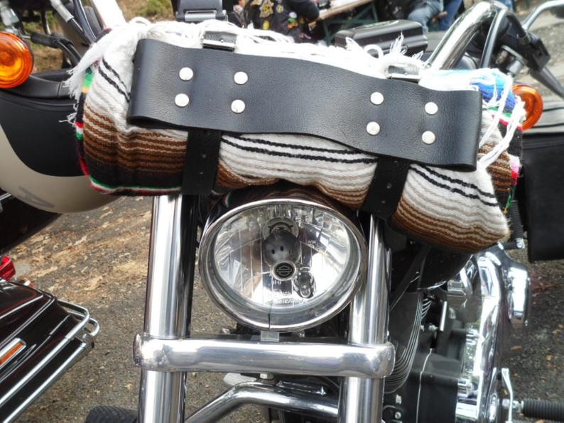 BLANKET HOLDER FOR MOTORCYCLES "PACH" LINE IN 4MM LEATHER 