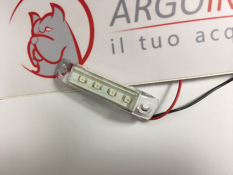 LUCE  A LED ROSSA  FORMA RETTANGOLARE PER AUTO - CAMION-FURGONI